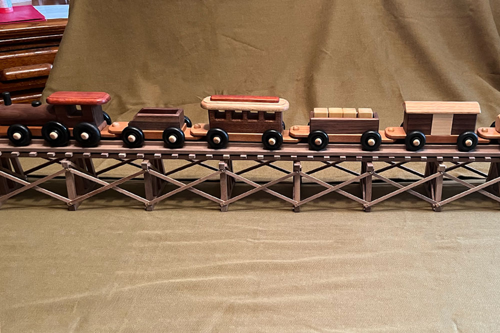 Train - Image 10