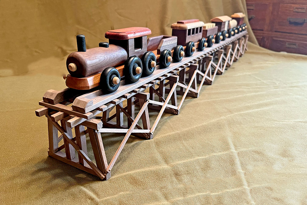 Train - Image 11